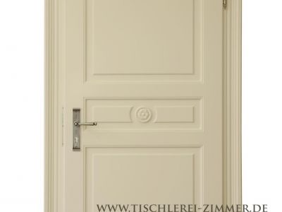 klassische Kassettentür aus Massivholz