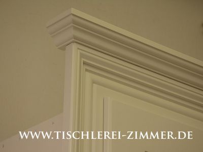 Türrahmen mit Profilierung