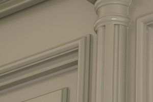 Zierkapitell und Schlagleistenprofil