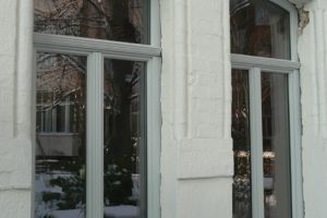 Segmentbogenfenster in Hannover