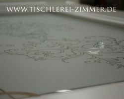 Kassettentür mit sandgestrahltem Motivglas