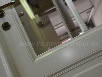 klassische Zimmertür, Innentür mit Türdrückergarnitur