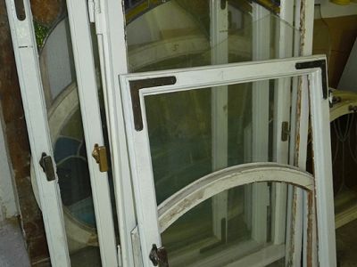 alte historische Holzfenster, Bleiglasfenster - Jugenstil-Villa Dresden