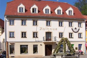 Haustür für Rathaus in Wehlen