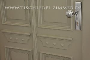 Zierprofile in der Haustür nach historischem Vorbild