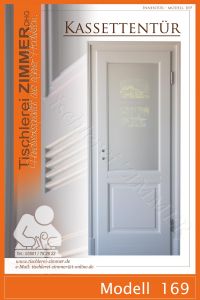 individuelle Kassettentür mit eingefrästen Rillenprofil