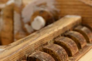 alte Zierleiste der Haustür