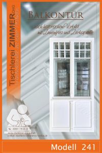 Balkontür mit Zierkämpfer und Zinnenfries im Oberlicht Sprossen