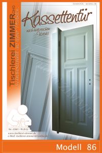 schlanke Kassettentür mit individuellem Rillenprofil im Türblatt