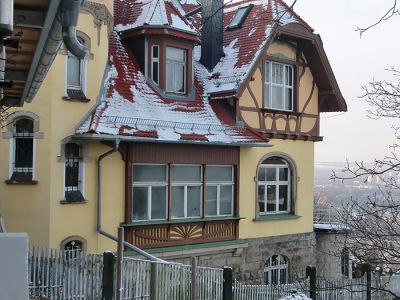 Jugendstilvilla in Dresden (noch mit alten Fenstern)