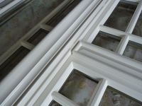 Zierprofile am Fenster