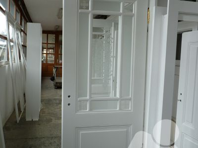 Kassettentür mit Ornamentglas nach historischem Vorbild