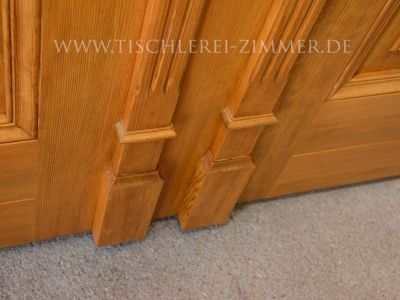 untere Zierprofile der Holztür - Innentür, Zimmertür im Landhausstil