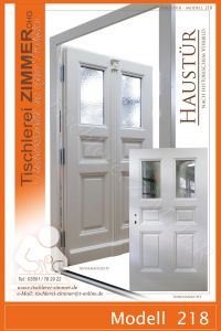 einflügelige Haustür in Weiß nach historischem Vorbild