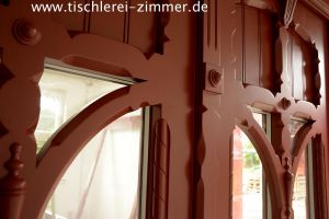 Verzierungen der Haustür