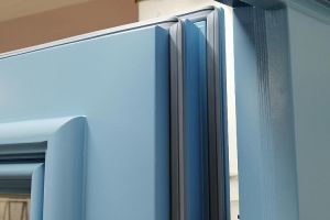 2 flügelige historische Haustür aus Holz - doppelte Dichtung